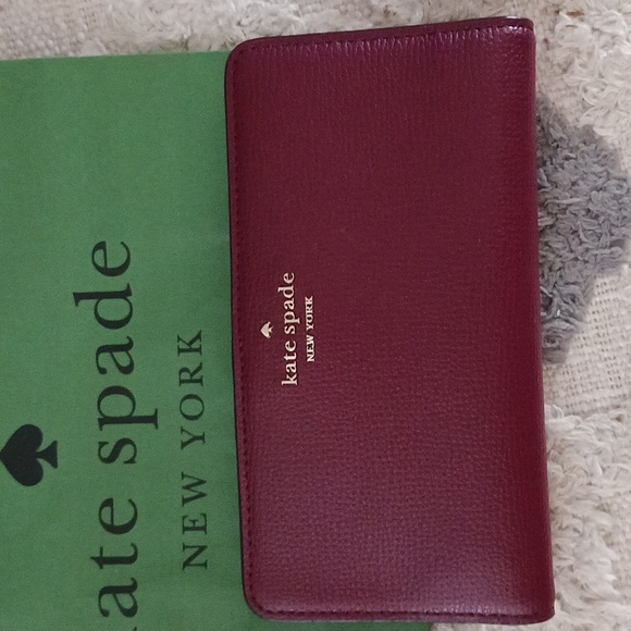 Kate Spade large slim billfold wallet new with tags♠️ - Picture 2 of 13